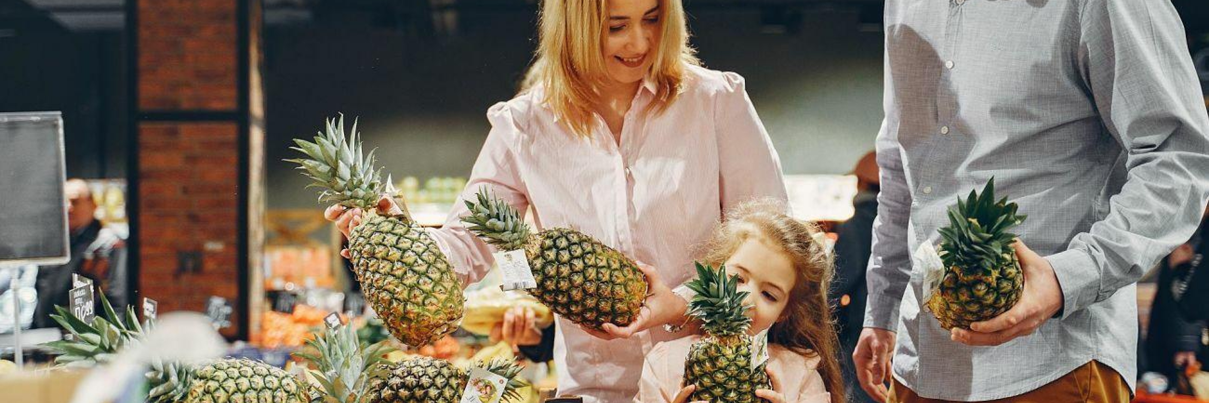 Pineapple shopping